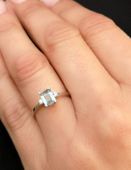 Ankara: Anillo Oro Blanco, Aguamarina y Diamantes | Joyería Marga Mira