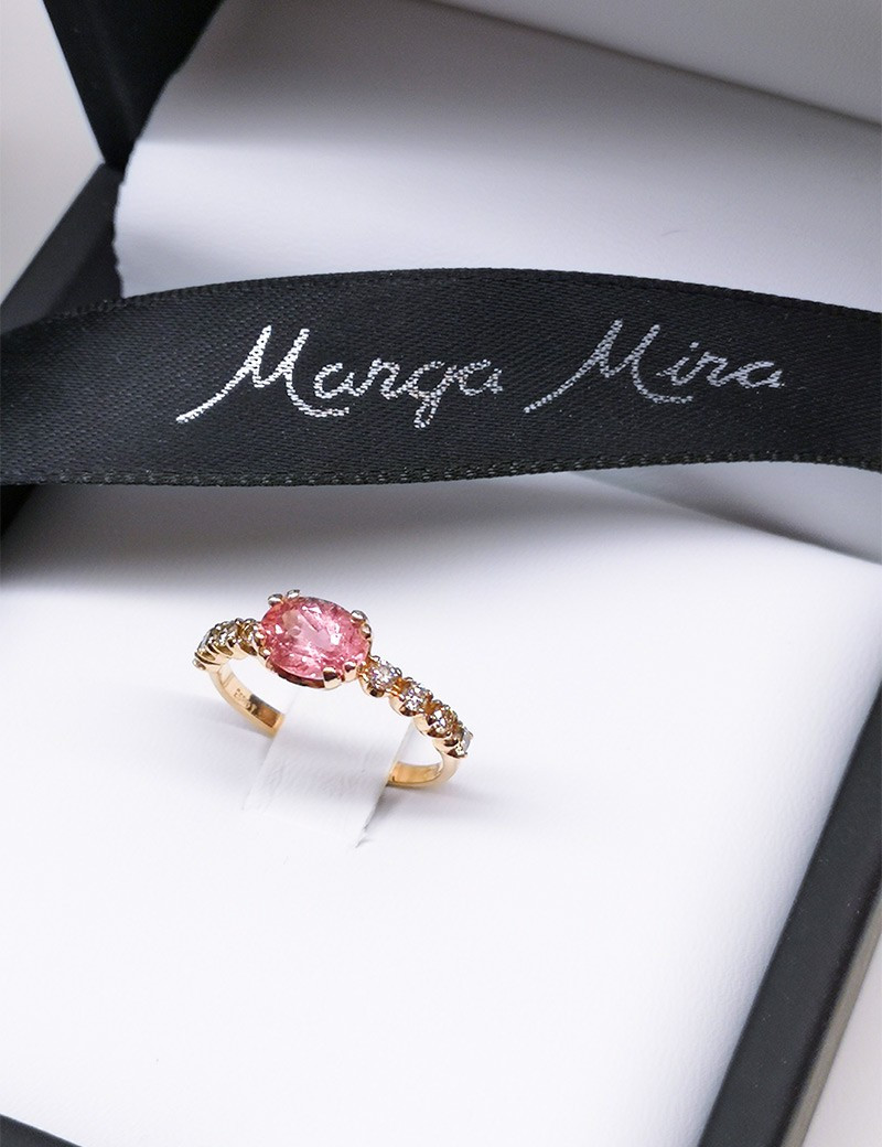 Anillo Turmalina Rosa de Oro Rosa 18 kts con Diamantes | Marga Mira