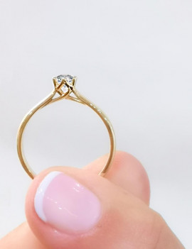Stefany: Anillo Solitario de Diamante en 6 Garras · Joyería Marga Mira