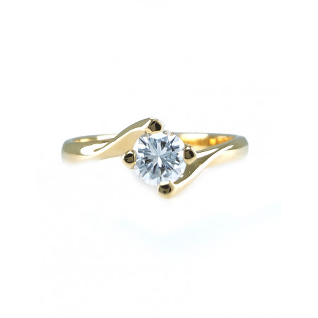 Emma: Anillo Solitario de Diamante en Oro Amarillo 18k · Marga Mira