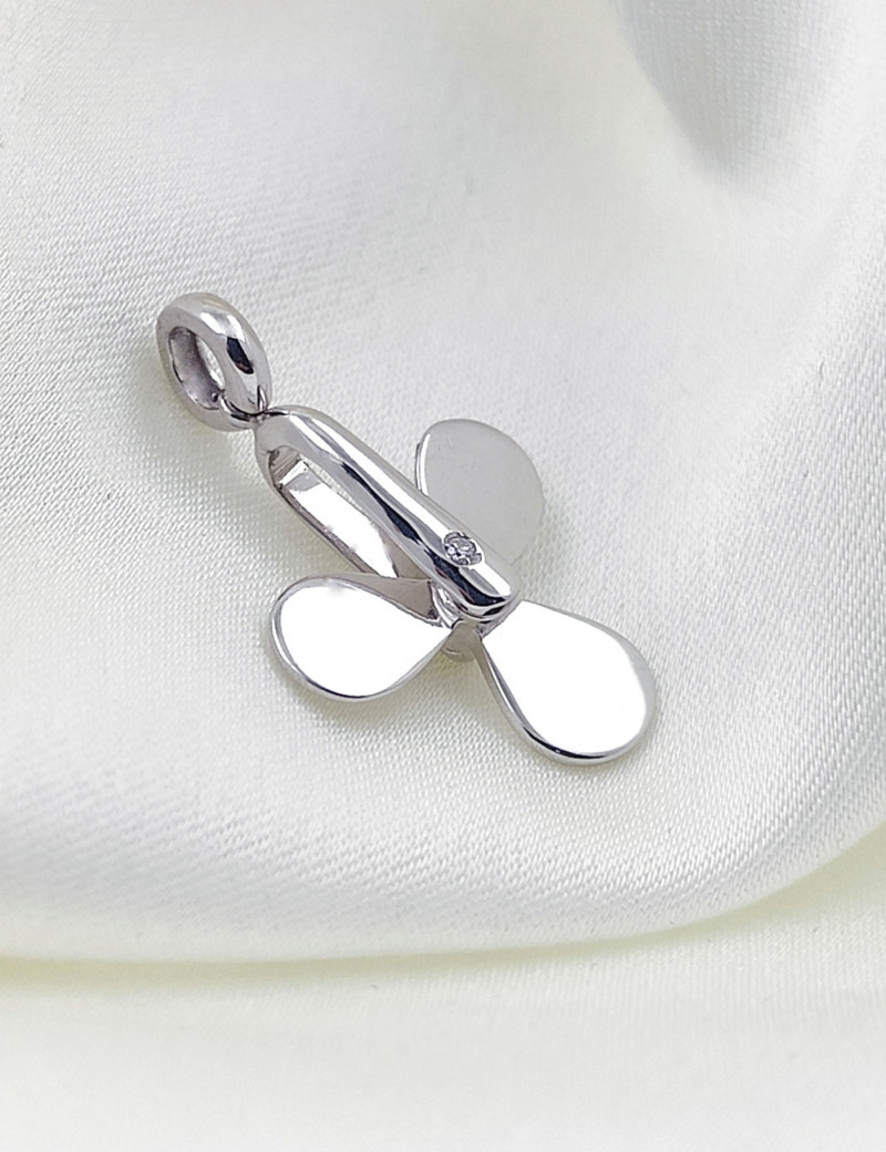 Colgante Hélice Barco Oro Blanco 18k · Hélice Náutica con 1 Diamante