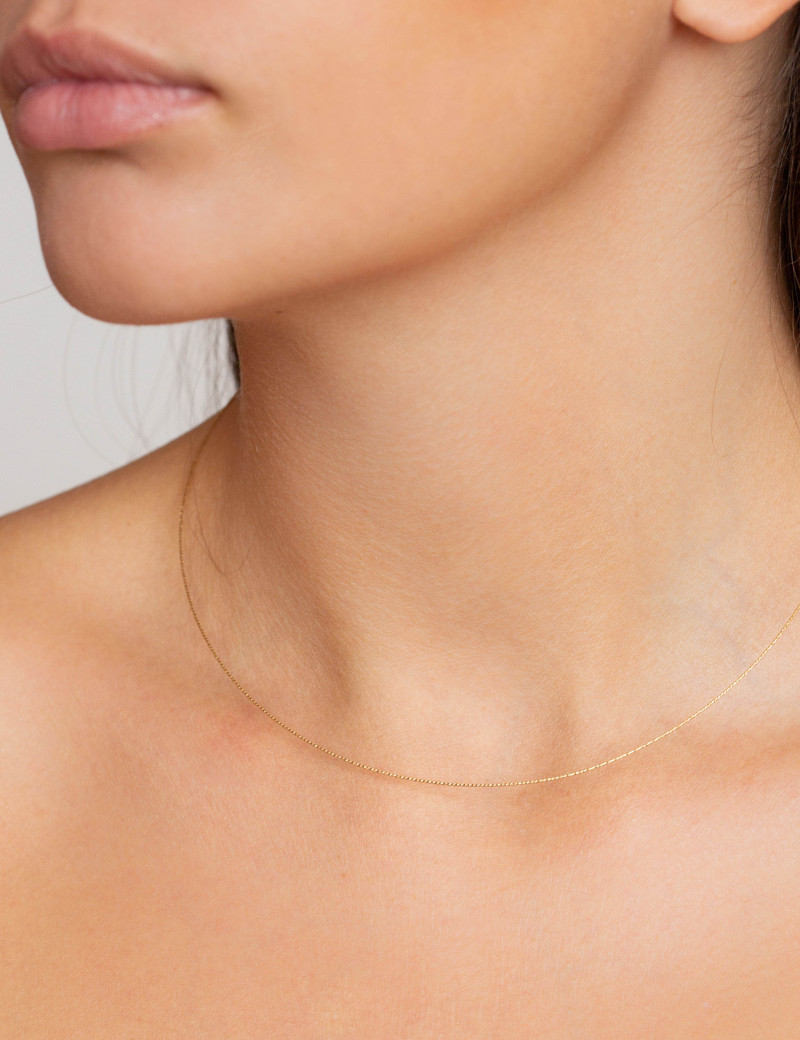 Collar Fino de Oro Amarillo 18k · Gargantilla Minimalista y Flexible