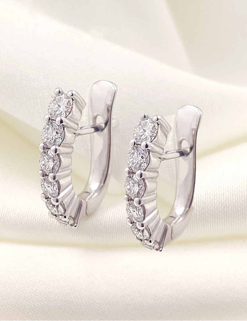 Noah: Pendiente Aros de Diamantes Riviere Degradé Oro Blanco 18k