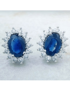 Pendientes de Zafiros Ovalados 5x7mm y Diamantes Oro Blanco 18k