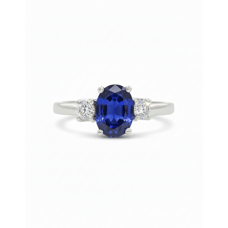 Budapest: Anillo de Zafiro Azul 5x7 y Diamantes en Oro Blanco 18k
