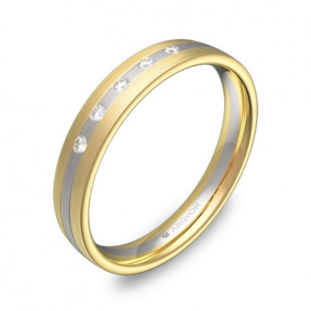 Anillo con 5 diamantes en oro bicolor 18k, media caña 3.5mm satinado y ranuras.