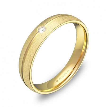 Anillo de Diamante en Oro Amarillo 18k de media caña con acabado texturizado, ranura central