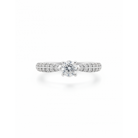 Elsa: Anillo de Compromiso de Diamantes  y Oro Blanco 18k · Marga Mira