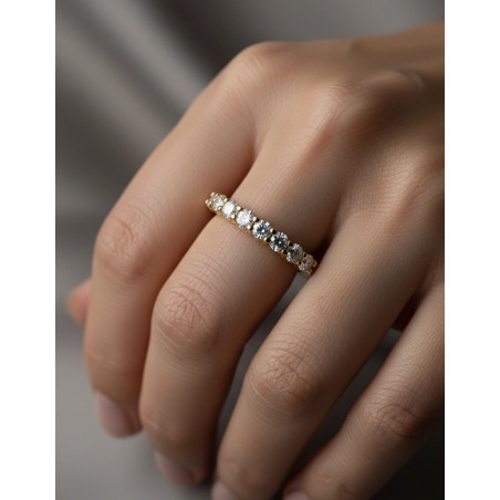 Darya: Anillo de 9 Diamantes en Oro Amarillo 18 Kilates · Marga MIra