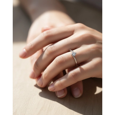 Florencia: Anillo de Diamante Solitario Oro Blanco  18k · Marga Mira