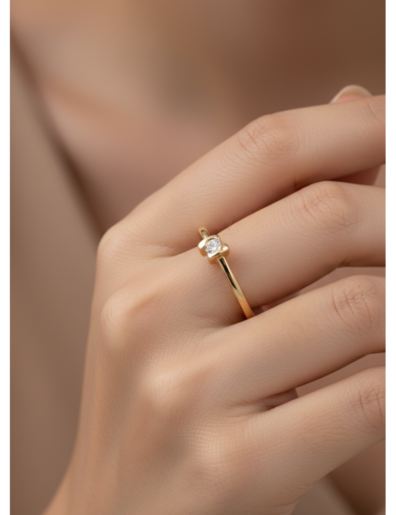 Anillo de Diamante Brillante en Oro Amarillo 18k · Joyería Marga Mira
