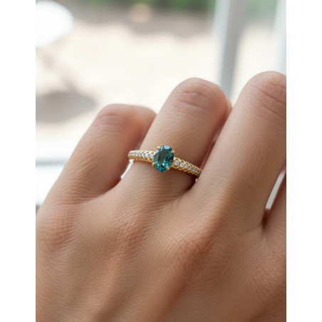 Anillo Esmeralda Ovalada 4x6mm Diamantes · Joyería Marga Mira