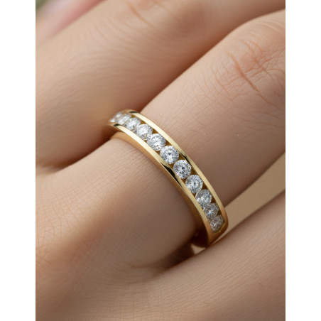 Cinthia: Anillo de Diamantes en Carril. Media Alianza Diamantes