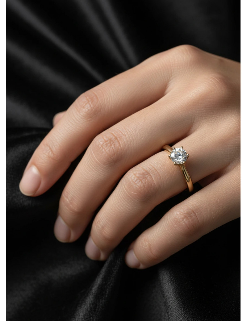 Stefany: Anillo Solitario de Diamante en 6 Garras · Joyería Marga Mira