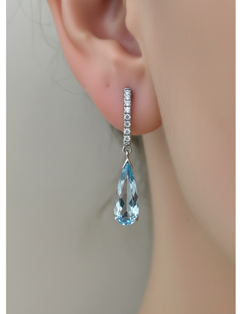 Pendientes Largos con Aguamarinas Pera y Diamantes Brillantes
