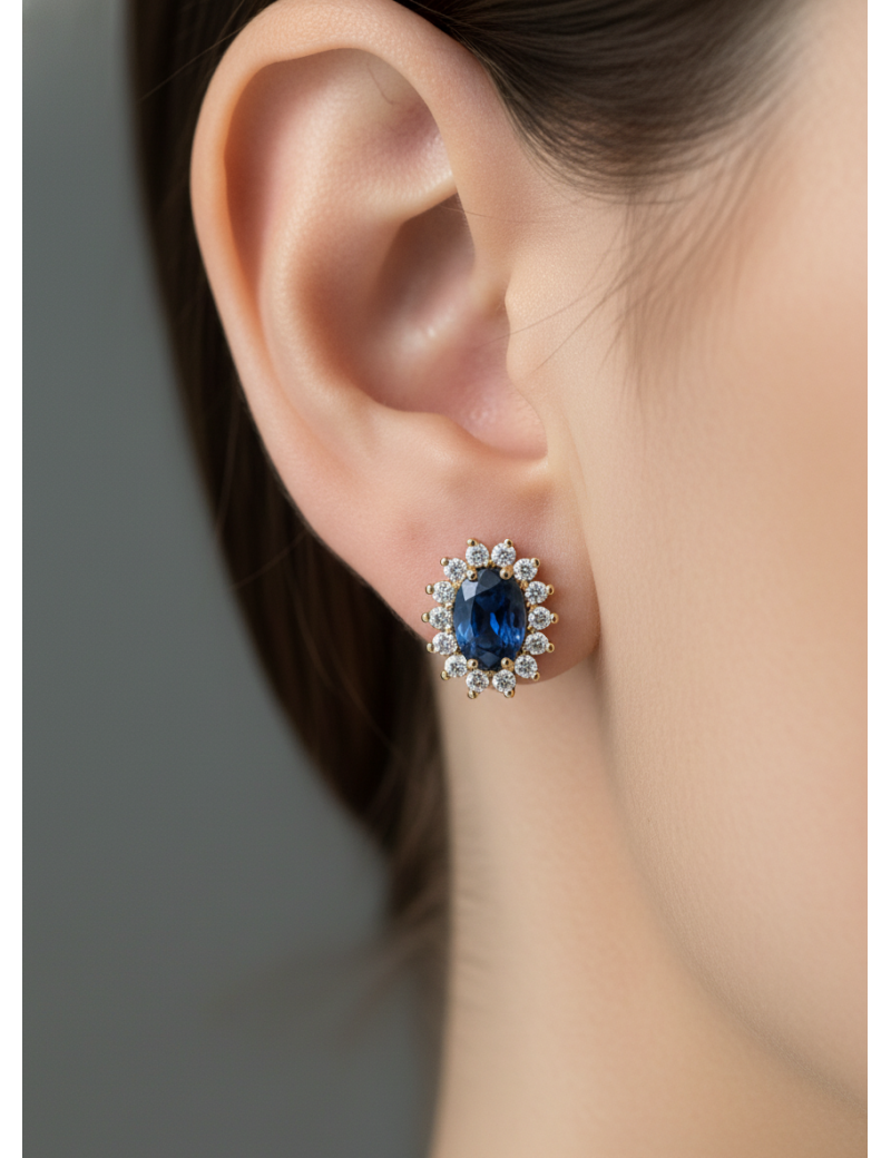 Victoria: Pendientes Zafiros 4x6 mm Diamantes en Oro Amarillo 18k