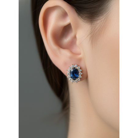 Victoria: Pendientes Zafiros 4x6 mm Diamantes en Oro Amarillo 18k