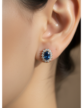 Victoria: Pendientes Zafiros 4x6 mm Diamantes en Oro Amarillo 18k