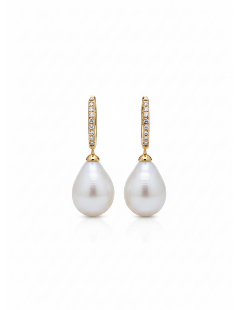 Nicole: Pendientes Diamantes y Perlas Cultivadas en Oro Amarillo 18k