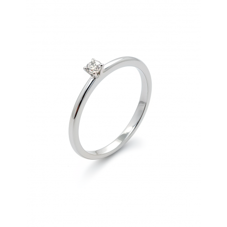 Vera: Anillo de Diamante Solitario en Oro Blanco 18k · Marga Mira