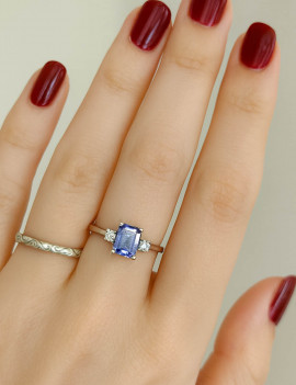 Anillo Ankara Tanzanita y Diamantes en Oro Blanco 18k · Marga Mira