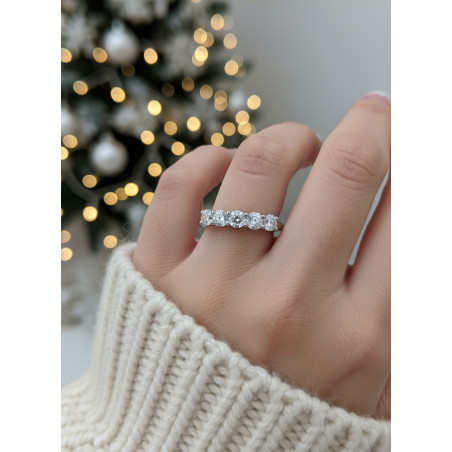 Darya: Anillo de 5 Diamantes 1.20ct E-VS · Oro Blanco 18 Kilates