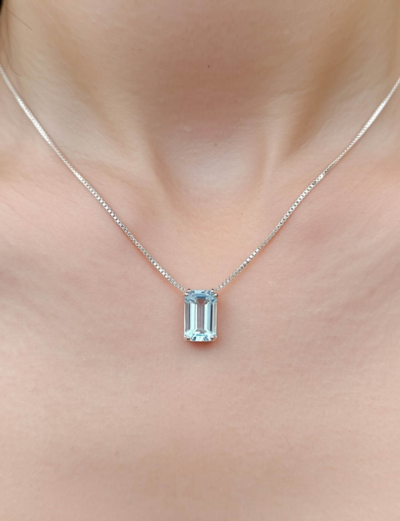 Collar Aguamarina Talla Esmeralda en Blanco 18k · Joyería Marga Mira