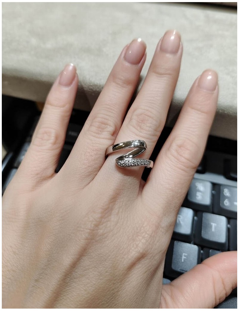 Anillo Zigzag de 16 Diamantes 0,14ctH-VS. Oro Blanco 18k Pavé