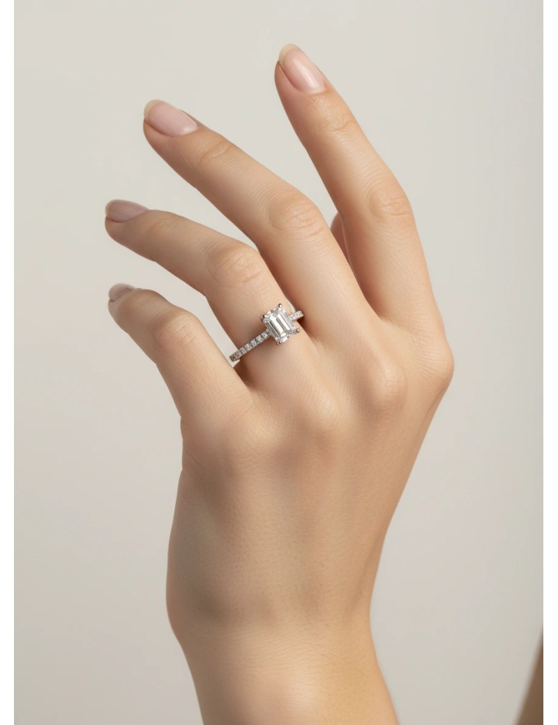 Erika: Anillo Oro 18k  Diamante Talla Esmeralda | Joyería Marga Mira