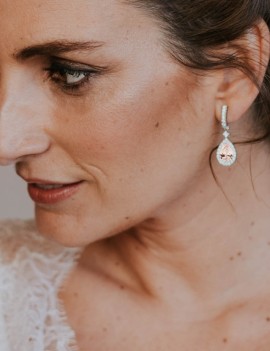 Eva: Pendientes Novia Gota Color Tea y Plata. Joyas Boda · Marga Mira