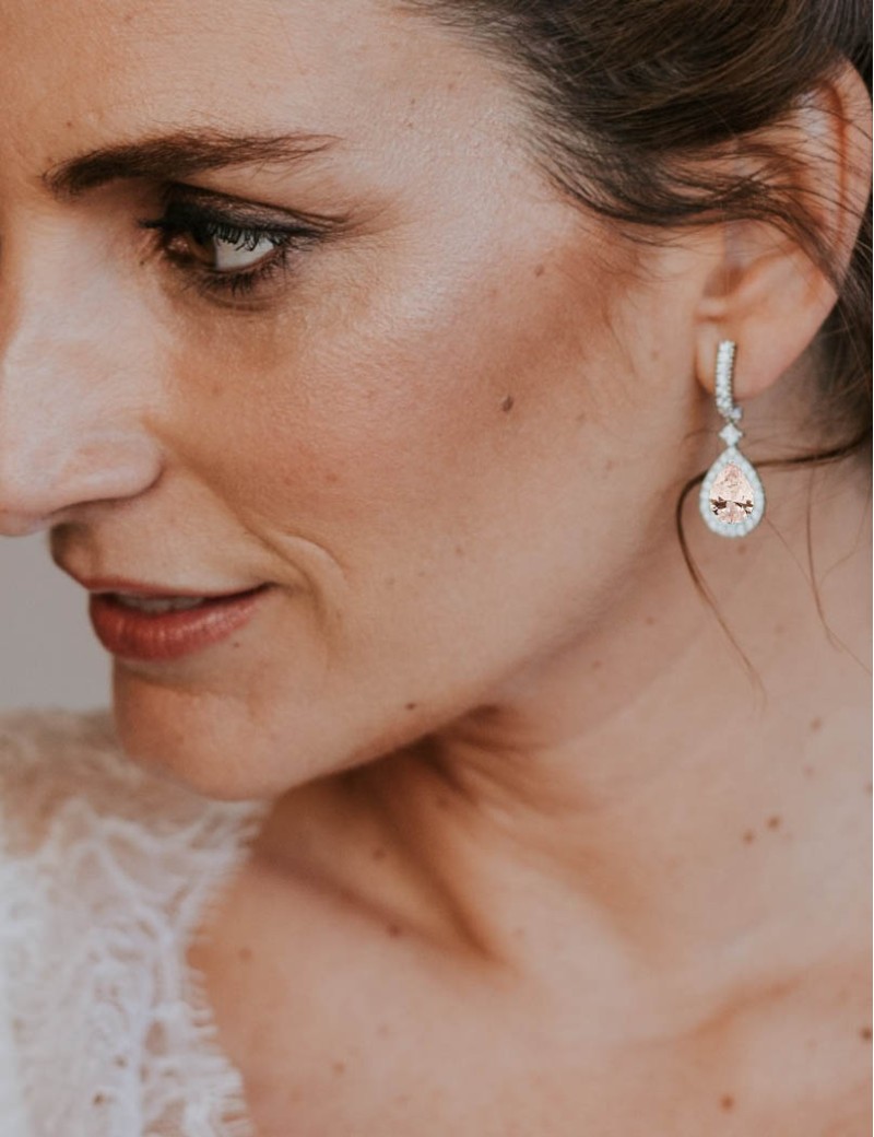 Eva: Pendientes Novia Gota Color Tea y Plata. Joyas Boda · Marga Mira
