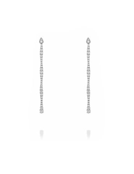 Pendientes de novia largos tipo Riviere modelo Iris de 6 cm en plata con circonitas blancas y forma de lágrima.