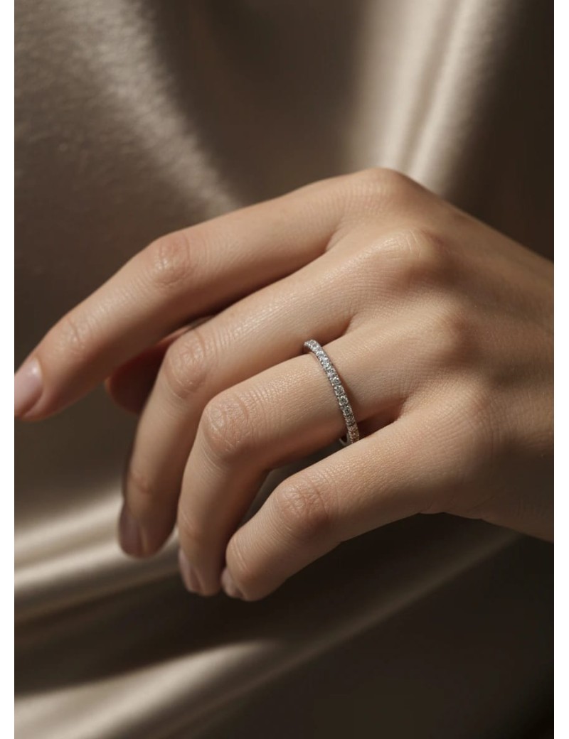 Penelope: Media Alianza de Diamantes en Oro Blanco 18kts