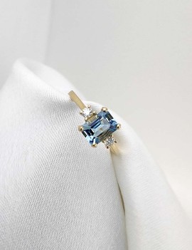 Ankara Anillo Aguamarina 0.94ct y Diamantes | Oro Amarillo 18k