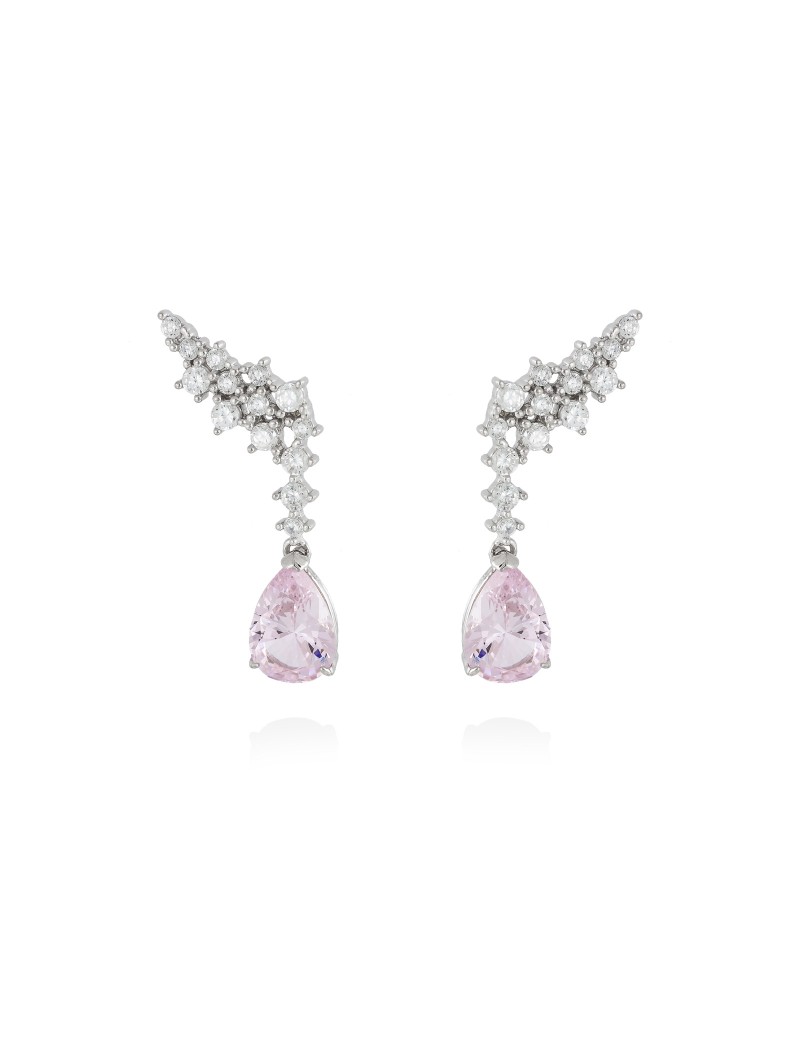 Pareja de pendientes de novia modelo Ella con piedras rosa agua talla lágrima y circonitas blancas en plata bañada.