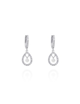 Pareja de pendientes tipo criolla en oro blanco de 18 quilates con colgante de lágrima calada y diamante solitario flotante.