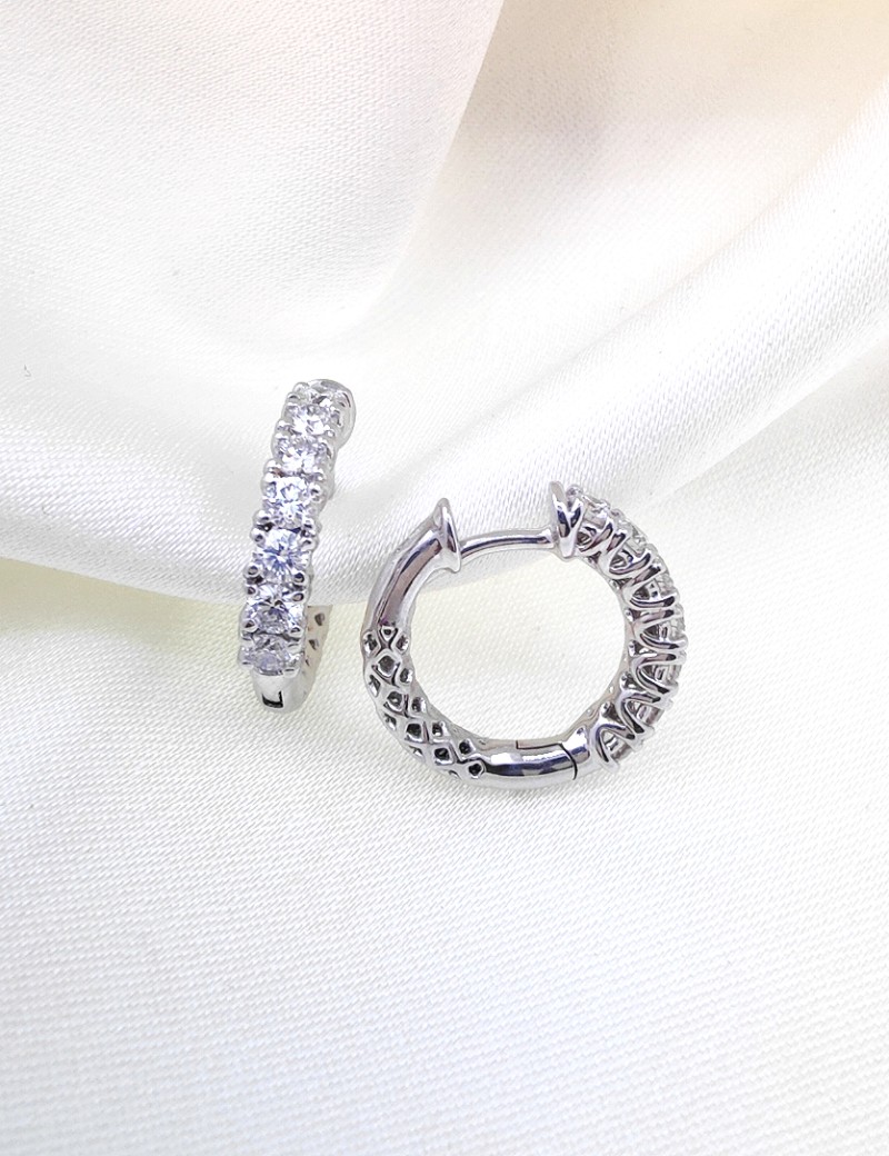Brenda: Pendientes Aros de Diamantes 3 mm en Oro Blanco 18k