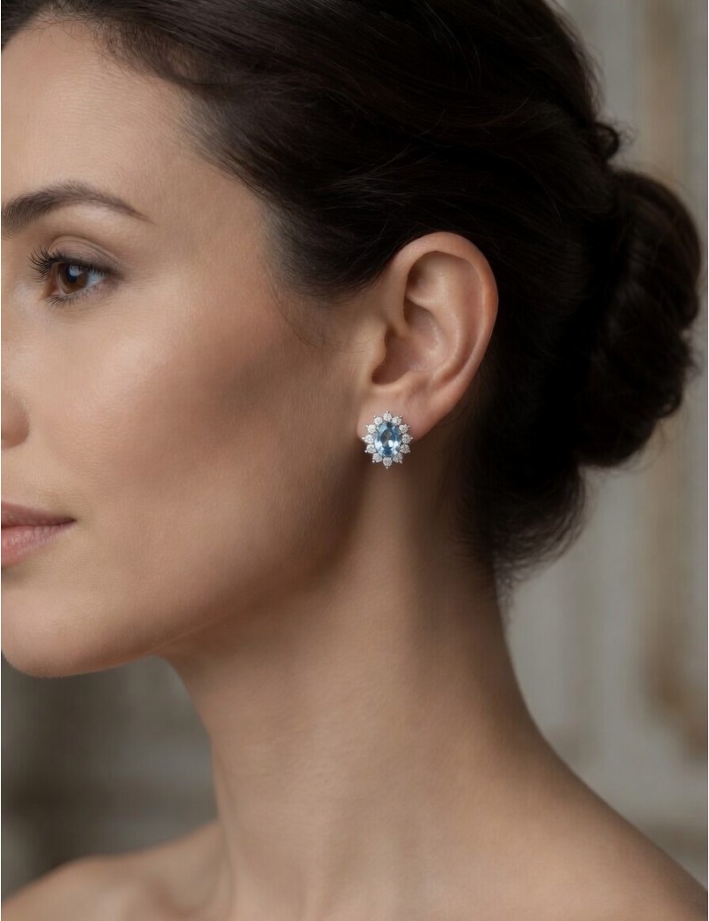 Pendientes de Aguamarina Ovalados 5x7mm y Diamantes Oro Blanco 18k