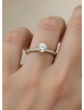 Campanilla: Anillo de Compromiso con Diamante Solitario y Pavé Lateral