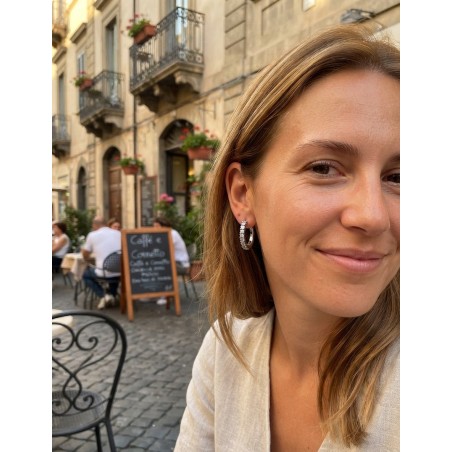Amelia: Pendientes Aros de Diamantes en Oro Blanco 18k · Marga Mira