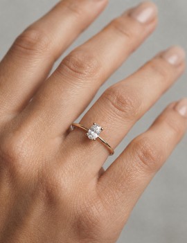 Carol: Anillo de Diamante Talla Oval | Oro Amarillo 18k · Marga Mira