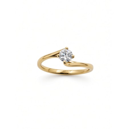 Nuria: Anillo de Diamante Solitario Garras Cruzadas Oro Amarillo 18k