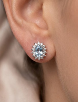 Victoria Pendientes Aguamarinas Ovales y Diamantes en Oro Blanco 18k