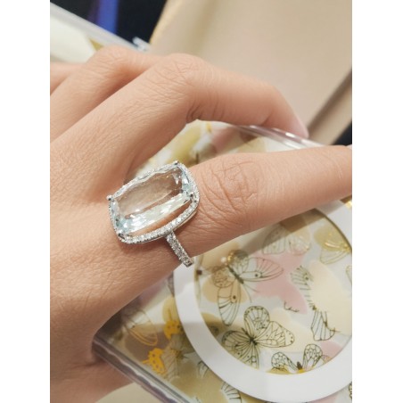 Rania: Anillo de Aguamarina Cojín 15,5x10mm y Diamantes · Marga Mira