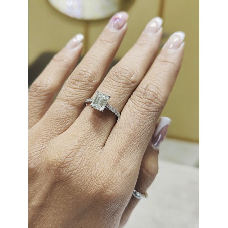Erika: Anillo Diamante Talla Esmeralda Oro Blanco 18k | Marga Mira