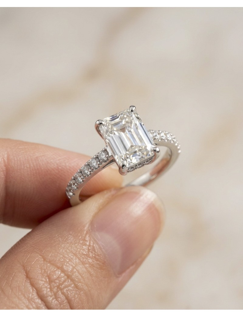 Erika: Anillo Diamante Talla Esmeralda Oro Blanco 18k | Marga Mira