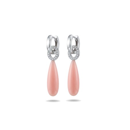 Pareja de apliques para criollas modelo Lola en oro blanco de 18 quilates con gotas de coral rosa y aro pavé de 34 diamantes.