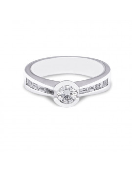 Anillo Solitario de Oro Blanco con Diamantes 0,83kts