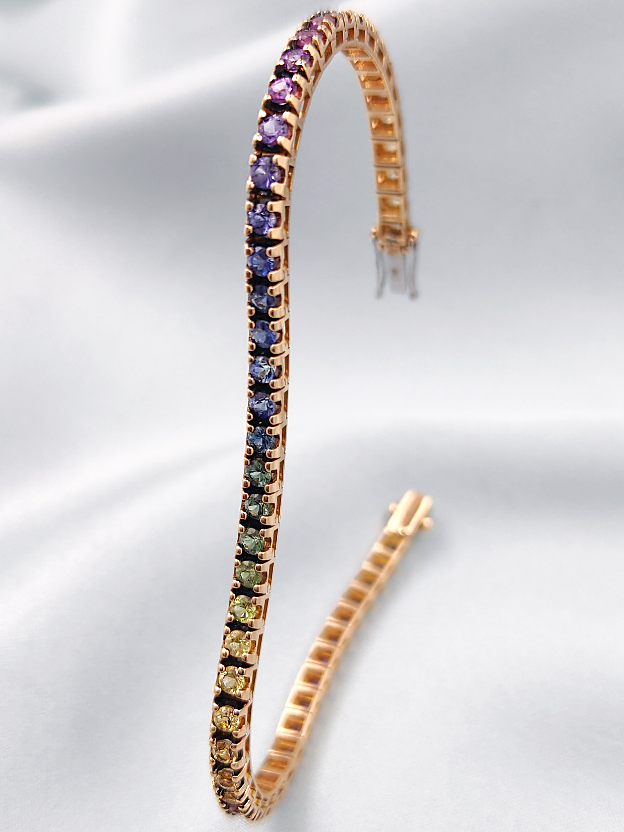 pulsera diamantes riviere flexible - tenis diamond bracelet with multicolor round stones - able to buy in joyeria marga mira
